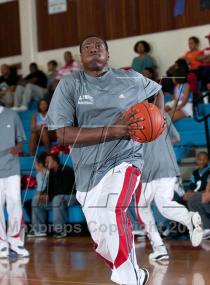 Thumbnail 3 in Garinger @ Olympic (NCHSAA 4A Playoff)  photogallery.