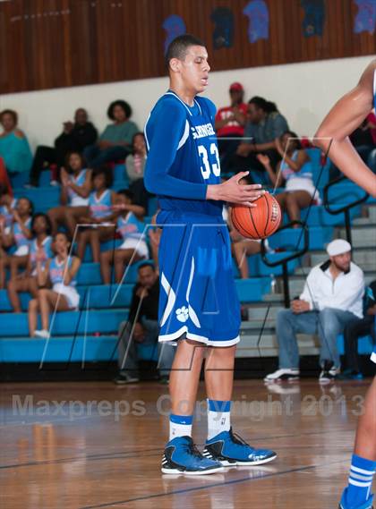 Thumbnail 2 in Garinger @ Olympic (NCHSAA 4A Playoff)  photogallery.