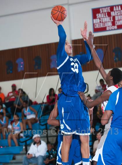 Thumbnail 3 in Garinger @ Olympic (NCHSAA 4A Playoff)  photogallery.