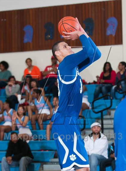 Thumbnail 3 in Garinger @ Olympic (NCHSAA 4A Playoff)  photogallery.