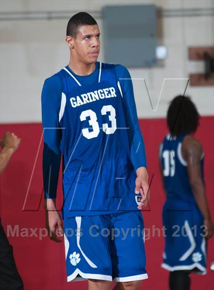 Thumbnail 1 in Garinger @ Olympic (NCHSAA 4A Playoff)  photogallery.