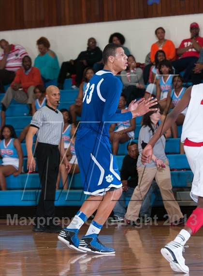 Thumbnail 2 in Garinger @ Olympic (NCHSAA 4A Playoff)  photogallery.