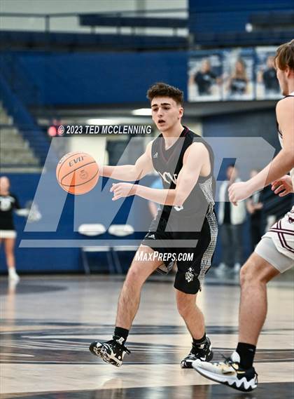 Thumbnail 2 in Perryville vs Dover (AAA 3A-5 district first round) photogallery.