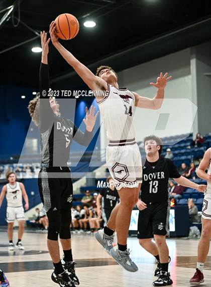 Thumbnail 2 in Perryville vs Dover (AAA 3A-5 district first round) photogallery.