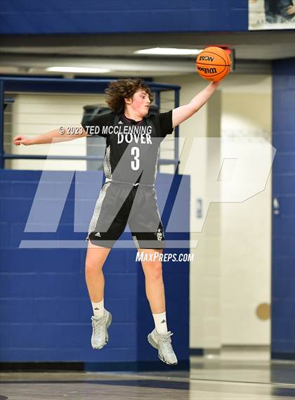 Thumbnail 1 in Perryville vs Dover (AAA 3A-5 district first round) photogallery.