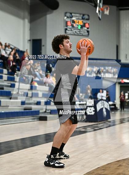 Thumbnail 1 in Perryville vs Dover (AAA 3A-5 district first round) photogallery.