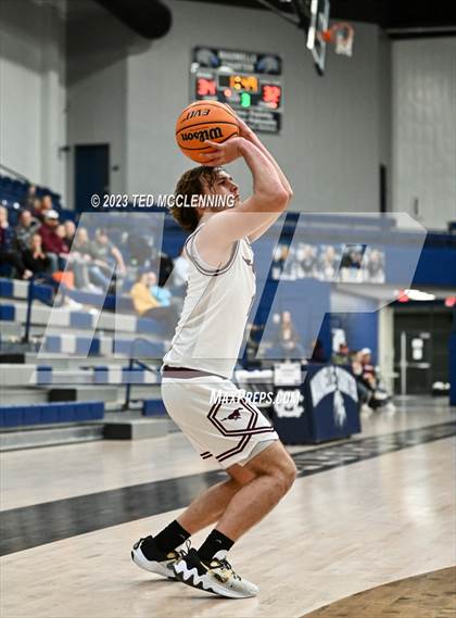 Thumbnail 1 in Perryville vs Dover (AAA 3A-5 district first round) photogallery.