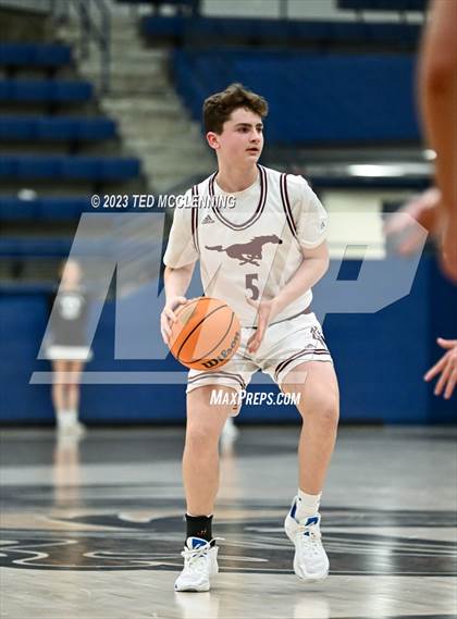 Thumbnail 2 in Perryville vs Dover (AAA 3A-5 district first round) photogallery.