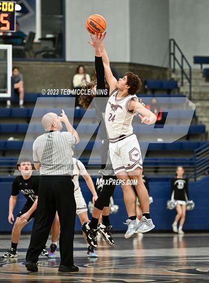 Thumbnail 1 in Perryville vs Dover (AAA 3A-5 district first round) photogallery.