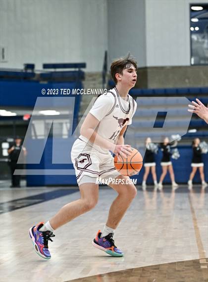 Thumbnail 3 in Perryville vs Dover (AAA 3A-5 district first round) photogallery.