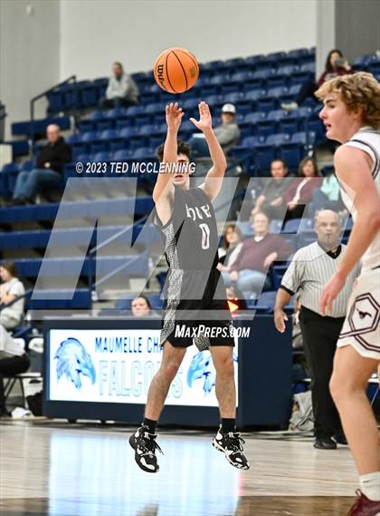 Thumbnail 1 in Perryville vs Dover (AAA 3A-5 district first round) photogallery.
