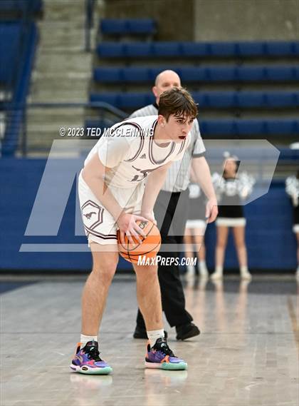 Thumbnail 3 in Perryville vs Dover (AAA 3A-5 district first round) photogallery.