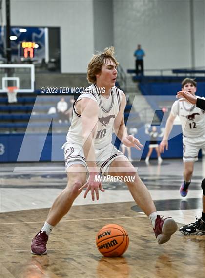 Thumbnail 1 in Perryville vs Dover (AAA 3A-5 district first round) photogallery.