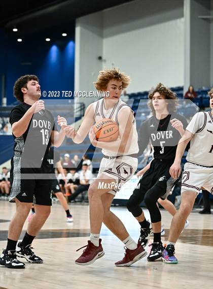 Thumbnail 1 in Perryville vs Dover (AAA 3A-5 district first round) photogallery.