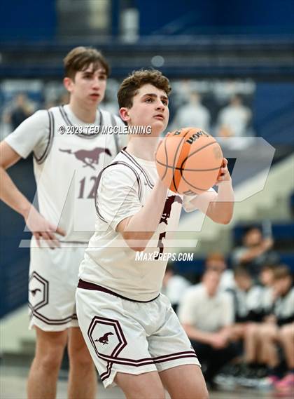 Thumbnail 2 in Perryville vs Dover (AAA 3A-5 district first round) photogallery.
