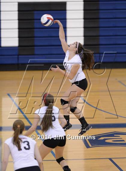 Thumbnail 3 in Naperville Central @ Lake Park photogallery.