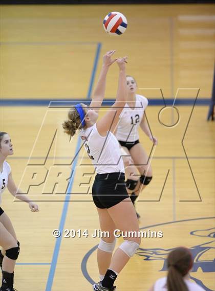 Thumbnail 3 in Naperville Central @ Lake Park photogallery.