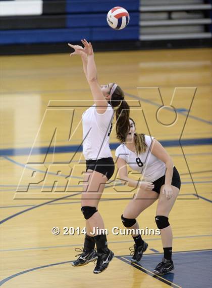 Thumbnail 3 in Naperville Central @ Lake Park photogallery.
