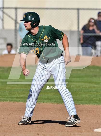 Thumbnail 1 in Arroyo vs. Casa Grande (CIF NCS D2 Final) photogallery.