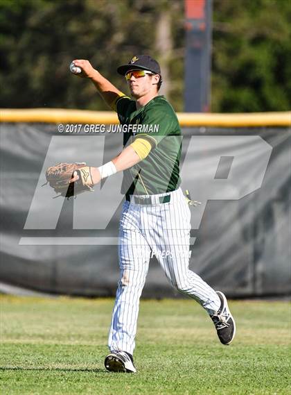 Thumbnail 2 in Arroyo vs. Casa Grande (CIF NCS D2 Final) photogallery.