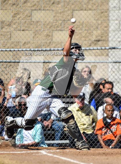 Thumbnail 2 in Arroyo vs. Casa Grande (CIF NCS D2 Final) photogallery.