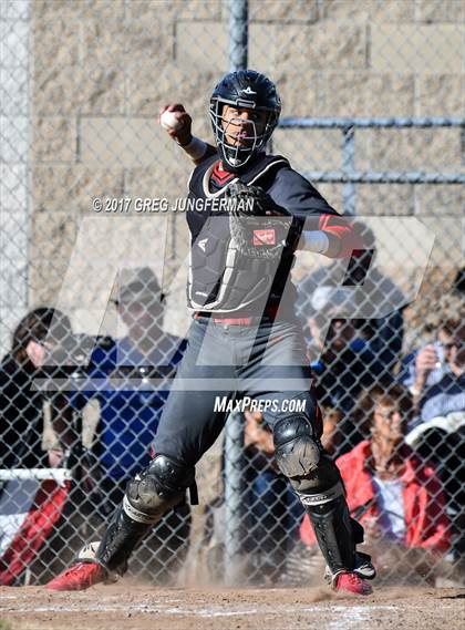 Thumbnail 3 in Arroyo vs. Casa Grande (CIF NCS D2 Final) photogallery.