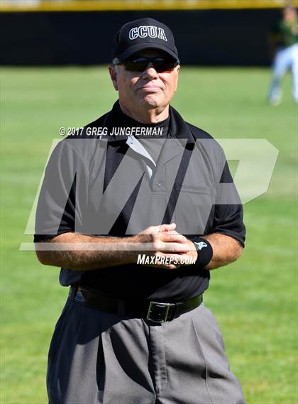 Thumbnail 3 in Arroyo vs. Casa Grande (CIF NCS D2 Final) photogallery.