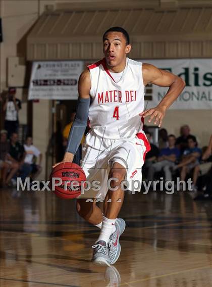 Thumbnail 1 in Bishop Gorman vs. Mater Dei (City of Palms Classic) photogallery.