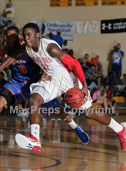 Thumbnail 1 in Bishop Gorman vs. Mater Dei (City of Palms Classic) photogallery.
