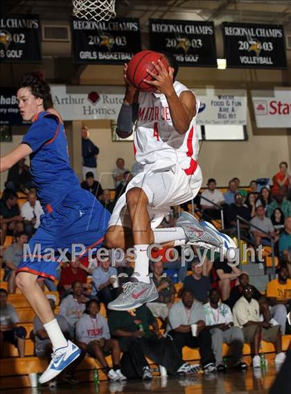 Thumbnail 2 in Bishop Gorman vs. Mater Dei (City of Palms Classic) photogallery.