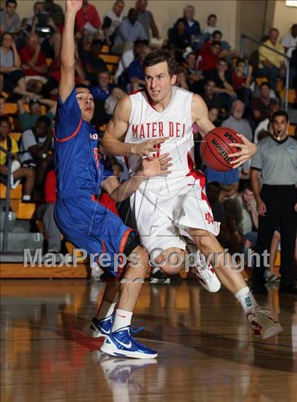 Thumbnail 3 in Bishop Gorman vs. Mater Dei (City of Palms Classic) photogallery.