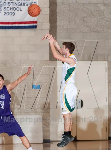Thumbnail 2 in Spanish Springs vs Brea Olinda (Torrey Pines Holiday Classic) photogallery.