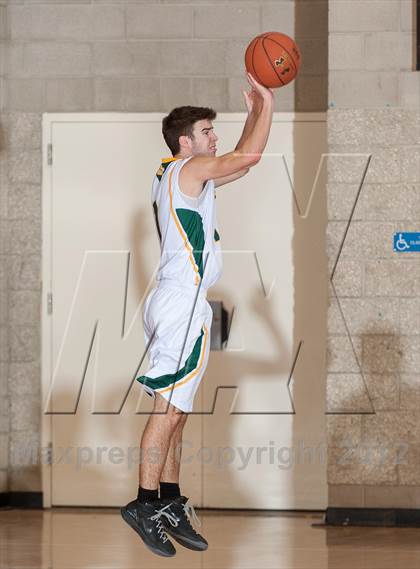 Thumbnail 3 in Spanish Springs vs Brea Olinda (Torrey Pines Holiday Classic) photogallery.