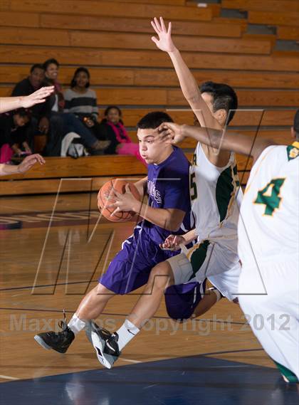 Thumbnail 1 in Spanish Springs vs Brea Olinda (Torrey Pines Holiday Classic) photogallery.