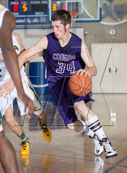 Thumbnail 2 in Spanish Springs vs Brea Olinda (Torrey Pines Holiday Classic) photogallery.