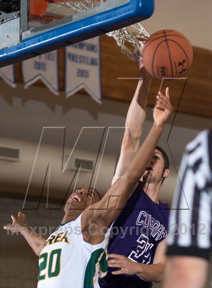 Thumbnail 1 in Spanish Springs vs Brea Olinda (Torrey Pines Holiday Classic) photogallery.