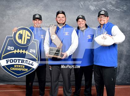 Thumbnail 1 in St. Vincent de Paul (CIF State Div. 4-AA Awards) photogallery.