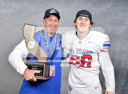 Thumbnail 3 in St. Vincent de Paul (CIF State Div. 4-AA Awards) photogallery.