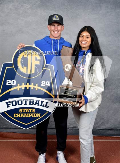 Thumbnail 2 in St. Vincent de Paul (CIF State Div. 4-AA Awards) photogallery.