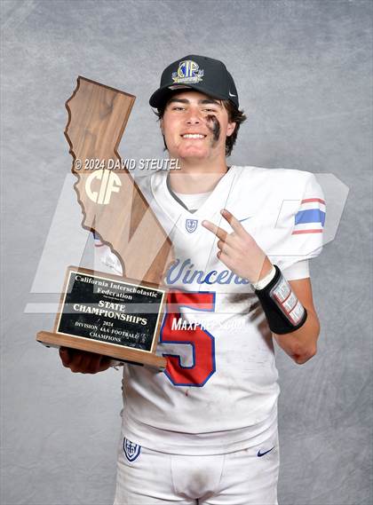Thumbnail 1 in St. Vincent de Paul (CIF State Div. 4-AA Awards) photogallery.