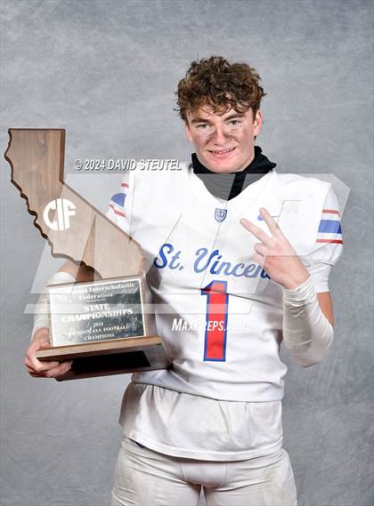 Thumbnail 2 in St. Vincent de Paul (CIF State Div. 4-AA Awards) photogallery.