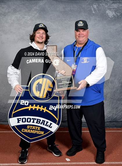 Thumbnail 2 in St. Vincent de Paul (CIF State Div. 4-AA Awards) photogallery.