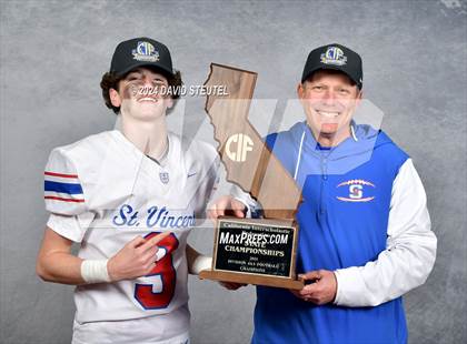 Thumbnail 1 in St. Vincent de Paul (CIF State Div. 4-AA Awards) photogallery.
