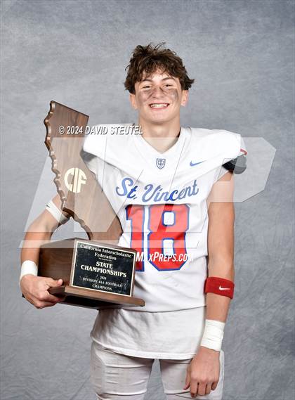 Thumbnail 1 in St. Vincent de Paul (CIF State Div. 4-AA Awards) photogallery.