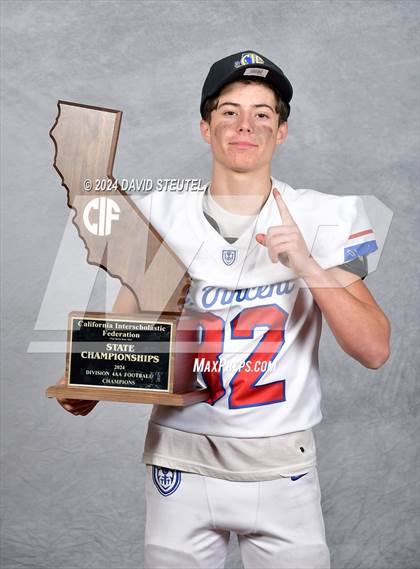 Thumbnail 1 in St. Vincent de Paul (CIF State Div. 4-AA Awards) photogallery.