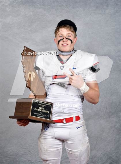 Thumbnail 3 in St. Vincent de Paul (CIF State Div. 4-AA Awards) photogallery.