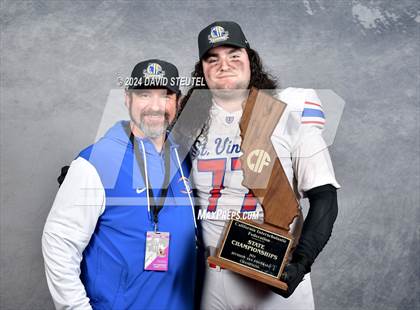 Thumbnail 3 in St. Vincent de Paul (CIF State Div. 4-AA Awards) photogallery.