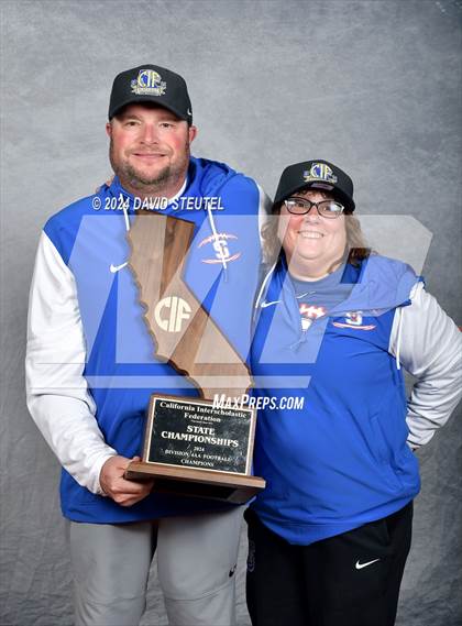 Thumbnail 3 in St. Vincent de Paul (CIF State Div. 4-AA Awards) photogallery.
