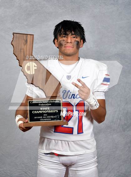 Thumbnail 3 in St. Vincent de Paul (CIF State Div. 4-AA Awards) photogallery.
