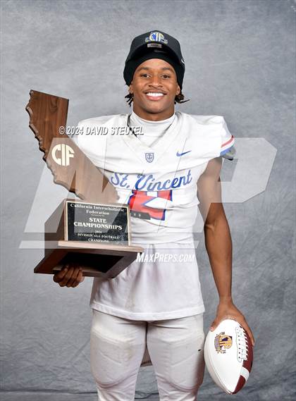 Thumbnail 2 in St. Vincent de Paul (CIF State Div. 4-AA Awards) photogallery.